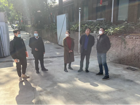 新仕誠公司總經理劉詠東帶隊到T.I.T創(chuàng)意園開展節(jié)前安全檢查